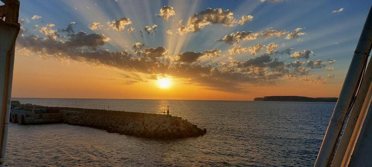 Haven Farmhouse B&B Għarb Esterno foto