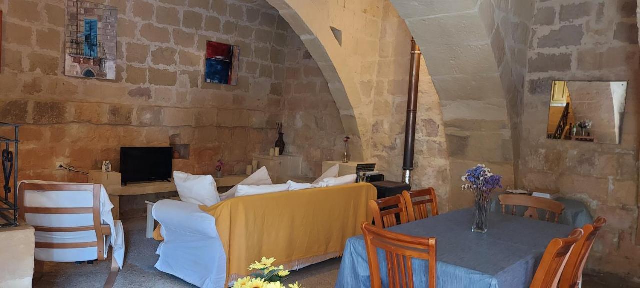 Haven Farmhouse B&B Għarb Esterno foto